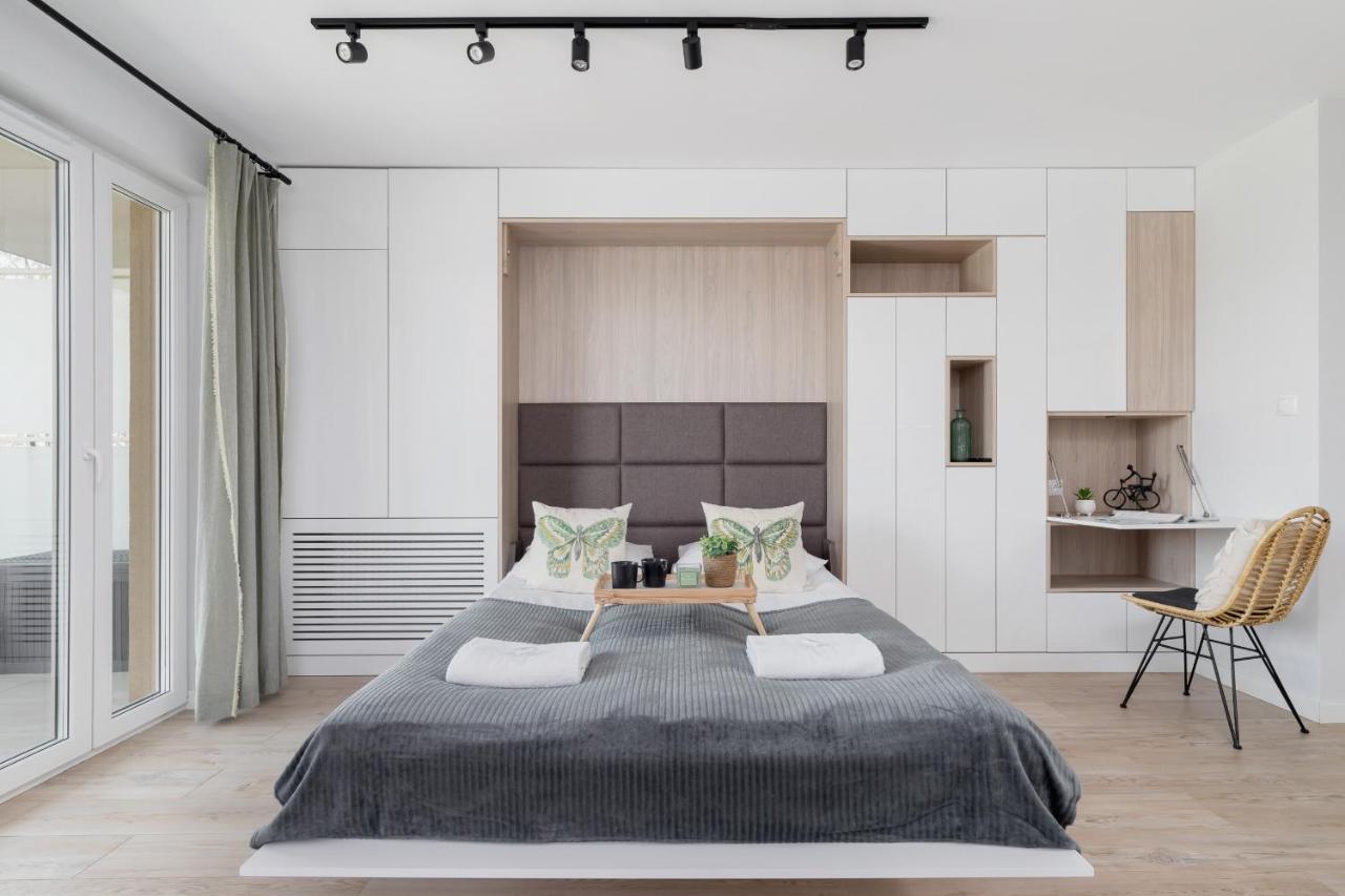 Apartment Deluxe With Parking Kacik 10 By Renters Krakau
